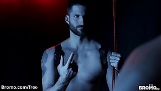 Fit Men With Smooth Chest Having A Guestimated Raw Fuck In A Dark Room - BROMO